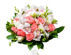 1662979910_1-kartinkin-net-p-shikarnii-buket-na-belom-fone-krasivo-1