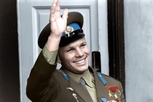 12 апреля Юрий Гагарин